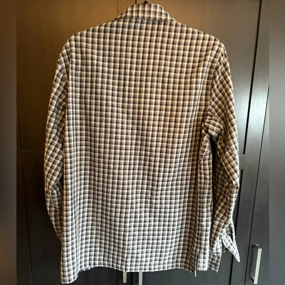 Arc’teryx Long Sleeve Button Down Shirt - Picture 6 of 9